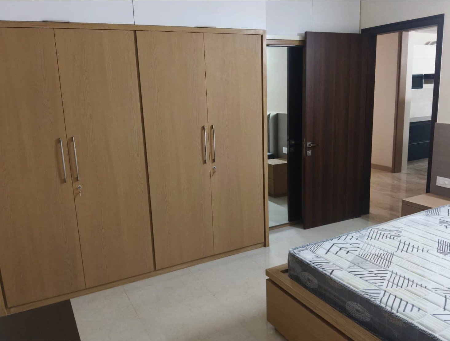 WhatsApp Image 2026-10-12 at 12.41.01 PM (1) 3 bhk Furnished Luxury Flat For Rent