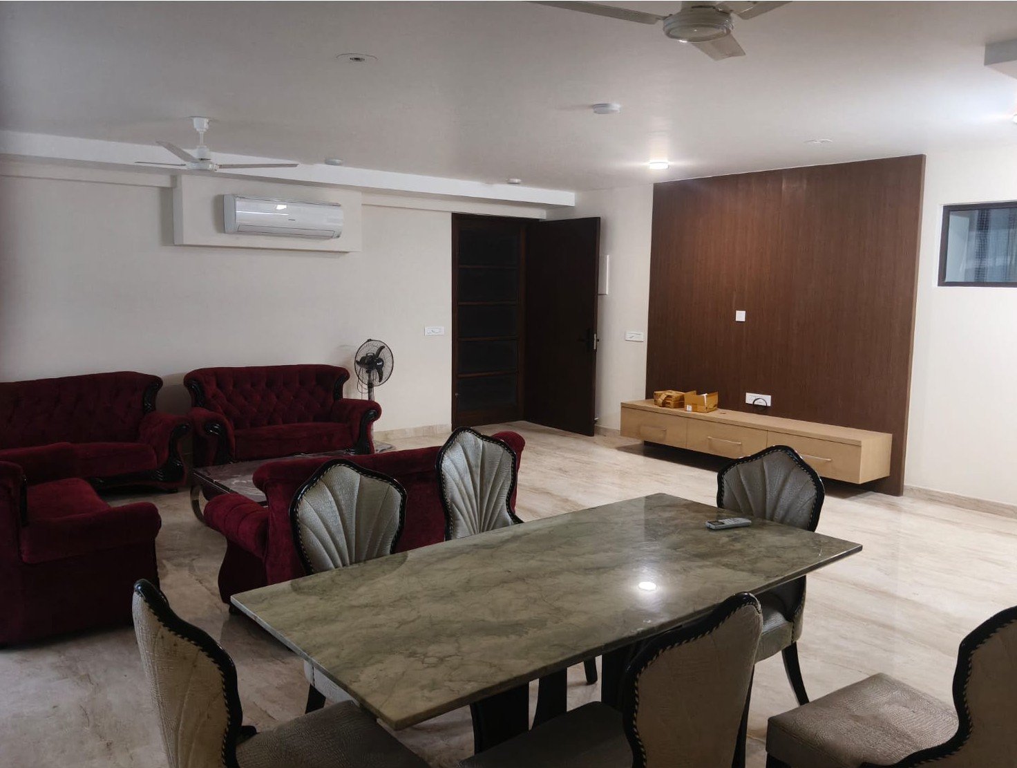 WhatsApp Image 2026-10-12 at 12.41.02 PM (2) 3 bhk Furnished Luxury Flat For Rent