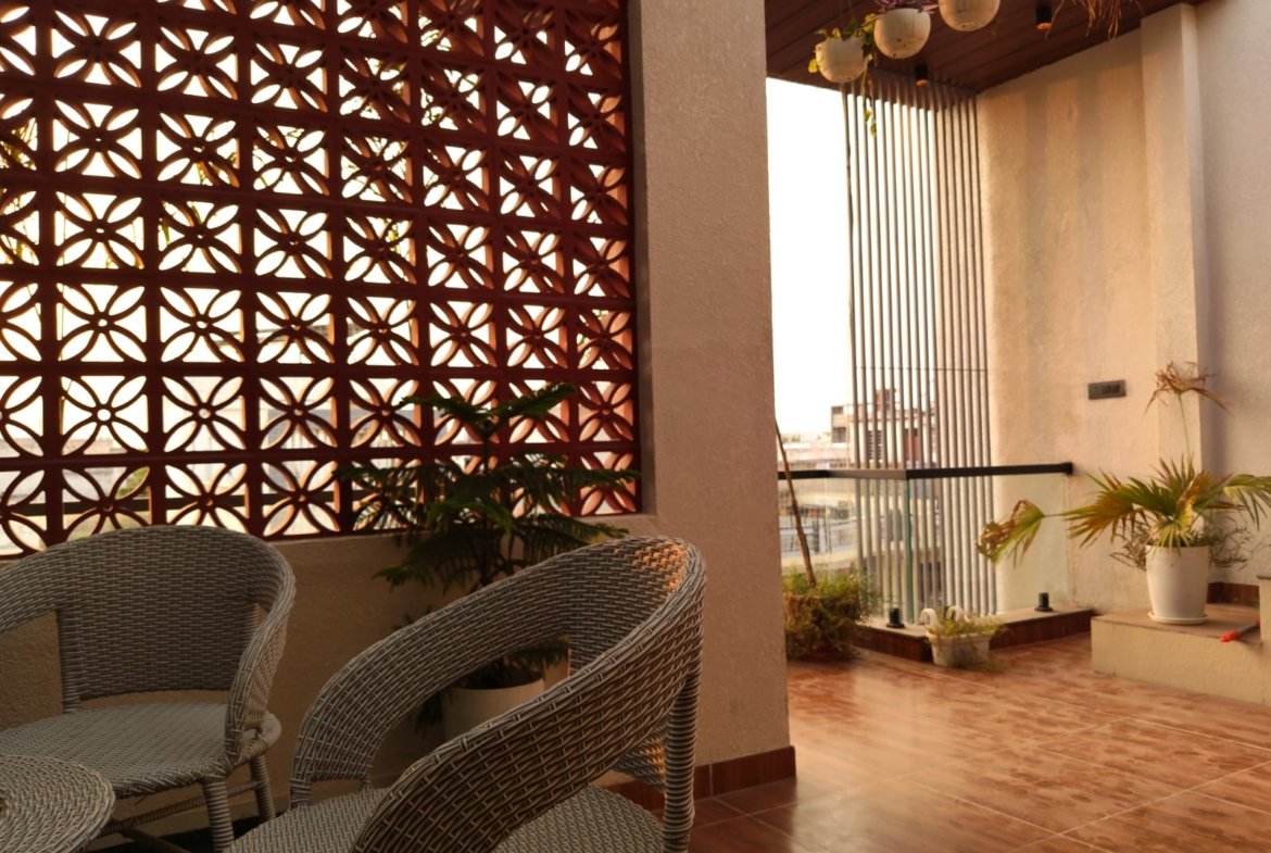5 bhk Fully Furnished Luxury Villa For Sale