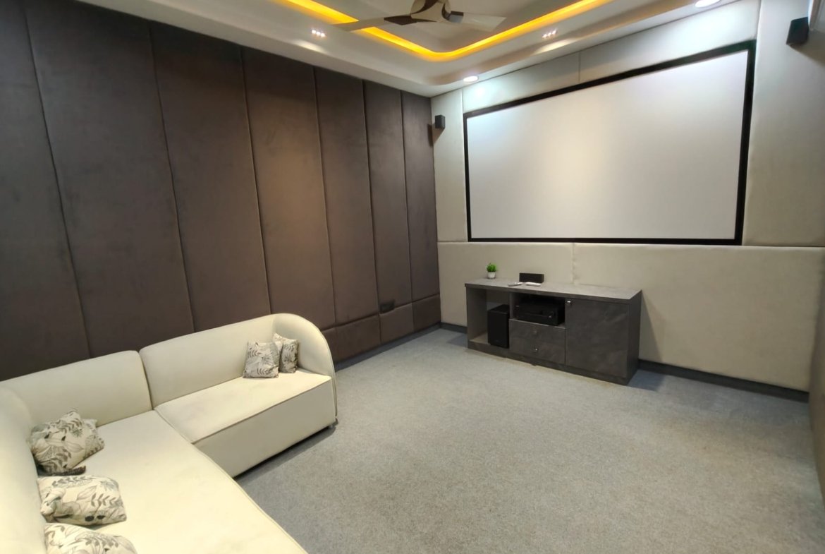 5 bhk Fully Furnished Luxury Villa For Sale