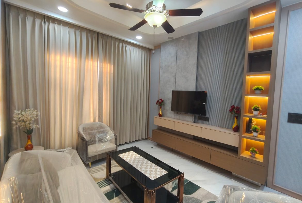 5 bhk Fully Furnished Luxury Villa For Sale