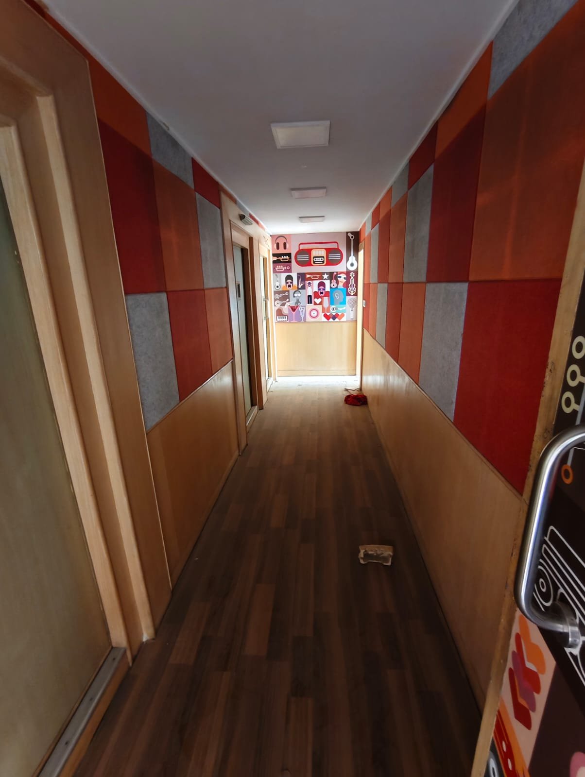 Fully Furnished Office Available For Rent