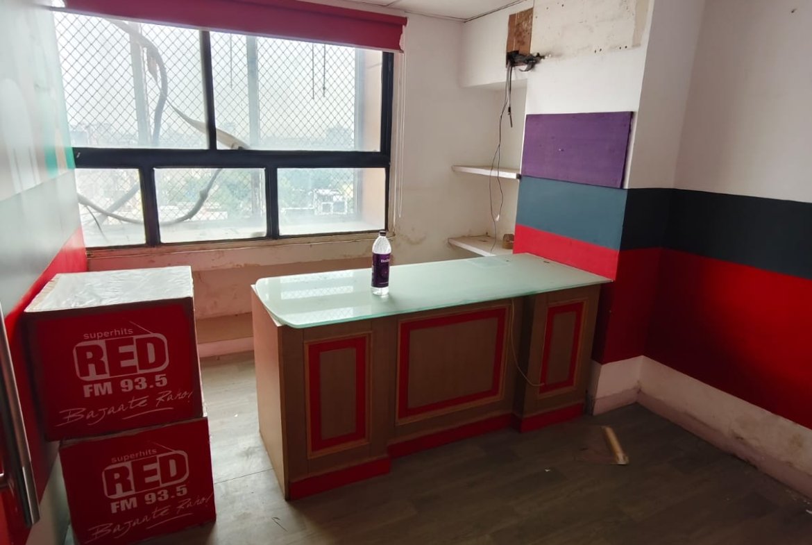 Fully Furnished Office Available For Rent