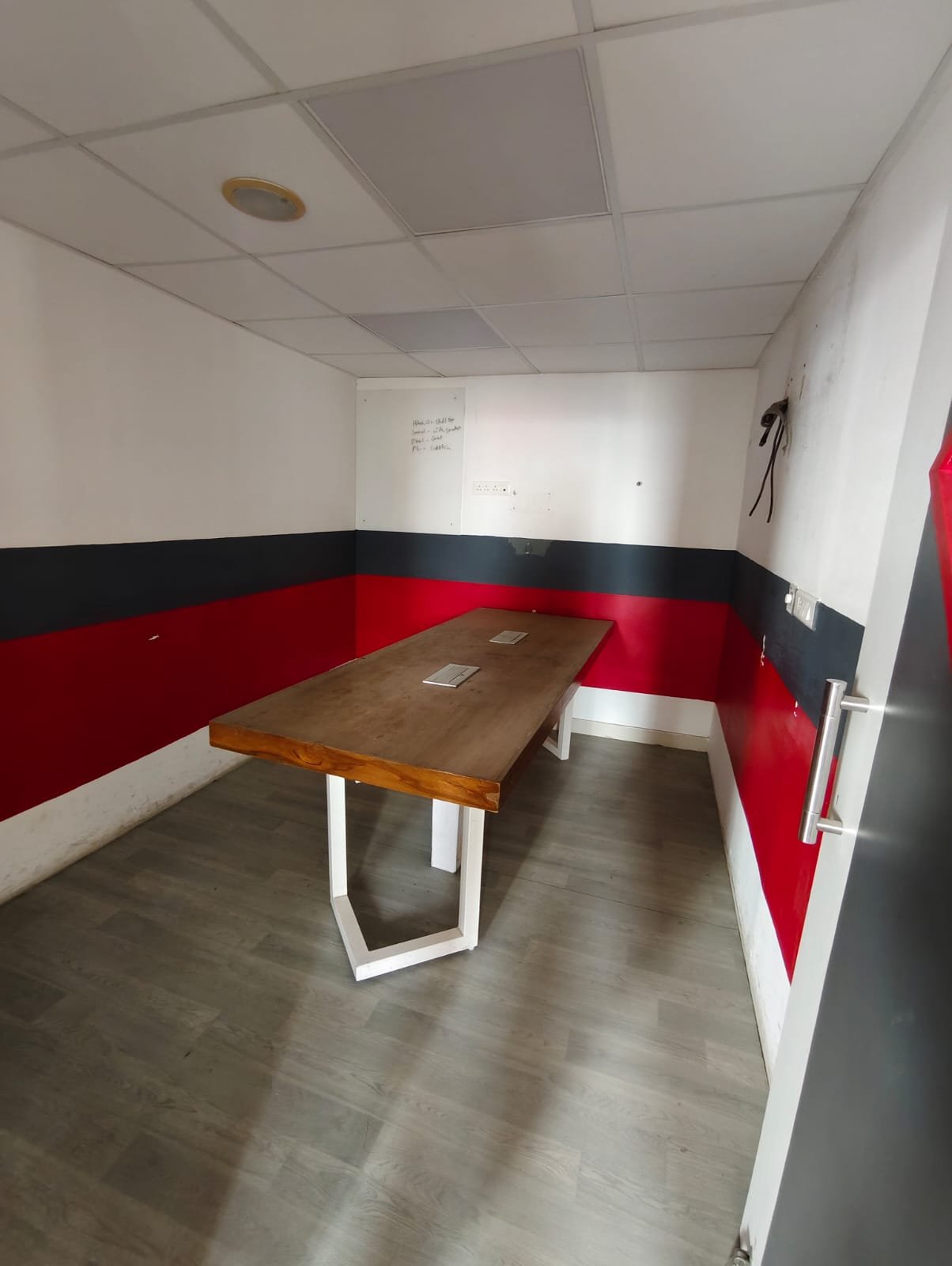 Fully Furnished Office Available For Rent