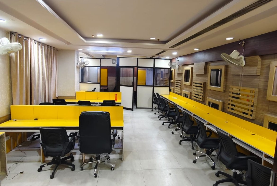 Fully Furnished Office Available For Lease