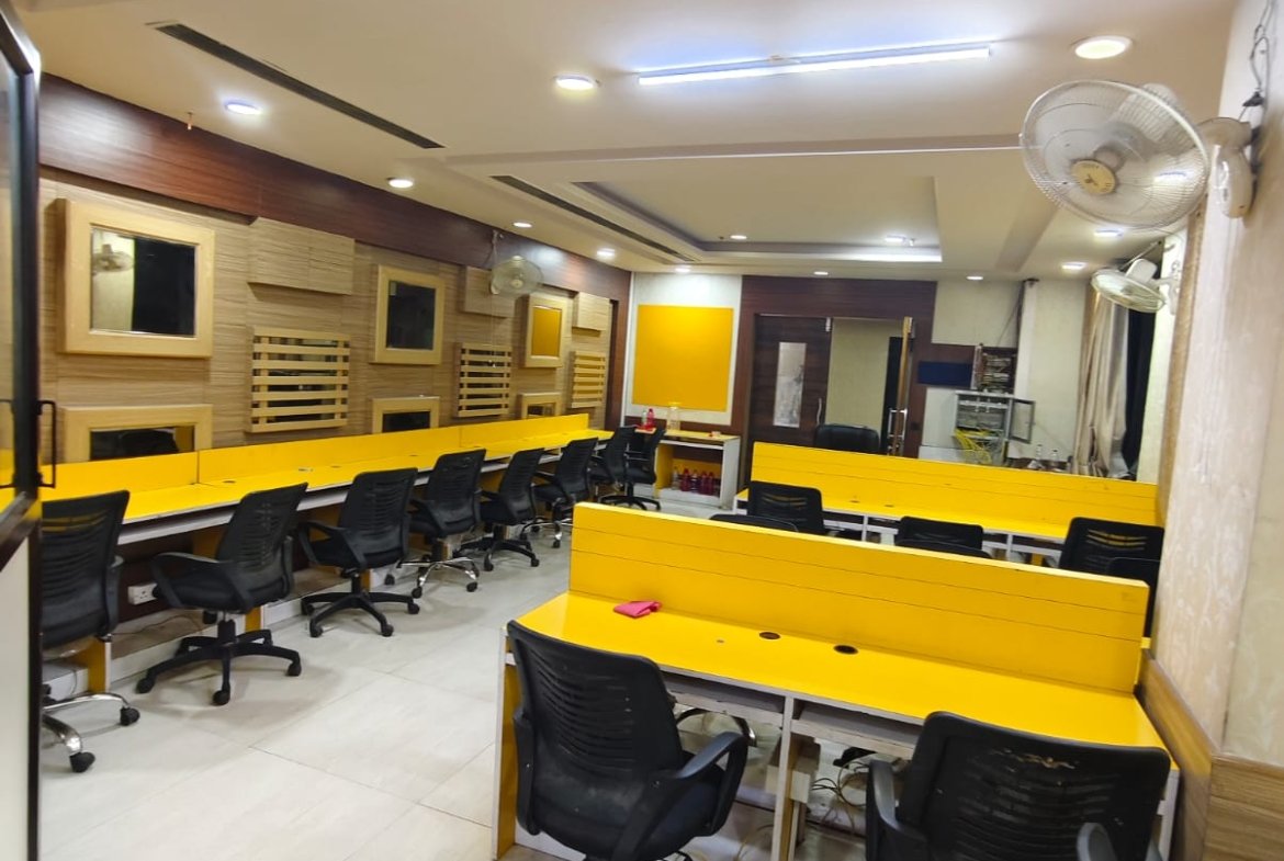 Fully Furnished Office Available For Lease